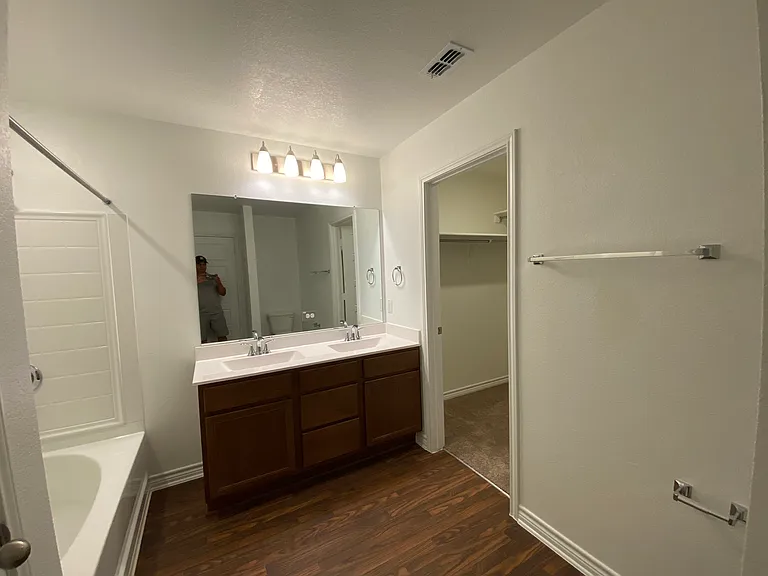 10643 W Military Dr #7 — Photo 17