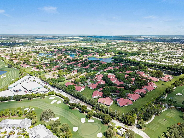 7604 Lexington Club Blvd #B — Photo 32