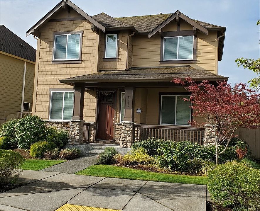2nd image of 10619 Sheridan Cres NE