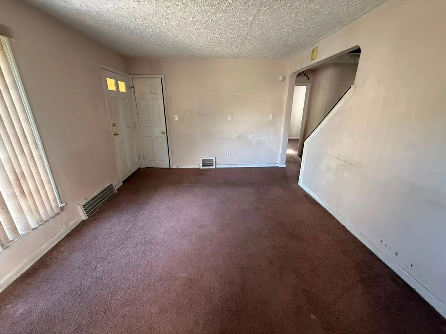 3-Bed, 1 Bath Beautiful Single- Family Home In Maple Heights! — Photo 4