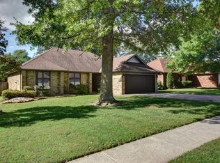 1042 W Whiteside St, Springfield, MO 65807