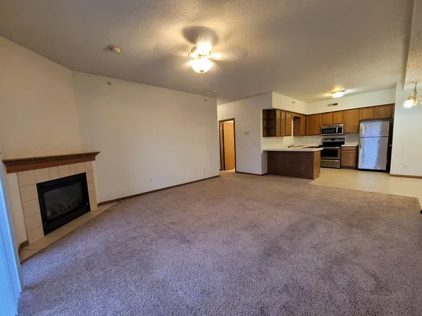 650 Commercial Ct, 610 Commercial Ct #65008, Fairfax, IA 52228