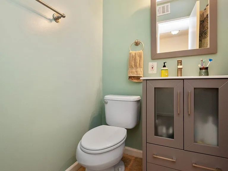 132 Dale St — Photo 17