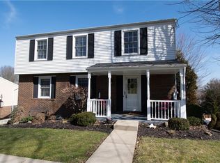 211 Blue Jay Dr, Canonsburg, PA