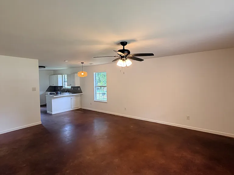 1021 Spangle St — Photo 11