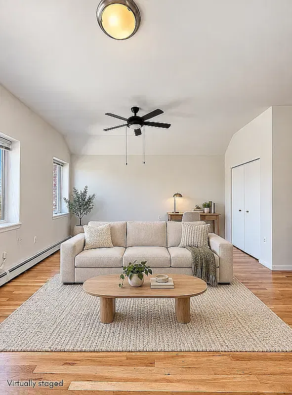 73-02 Ditmars Boulevard — Photo 4