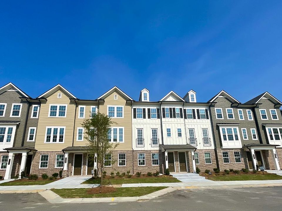 Front Elevation Note Sample product photo. Actual exterior and interior selections may vary by home