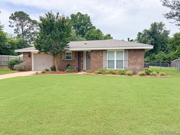 109 W Teri Ct, Prattville, AL 36066