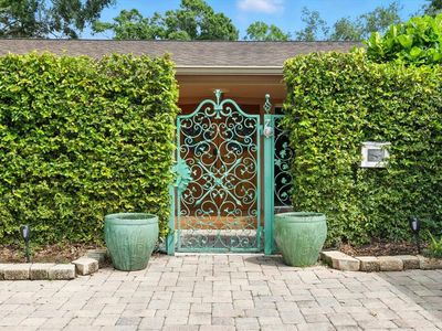 425 Ponce De Leon Blvd, Belleair, FL, 33756
