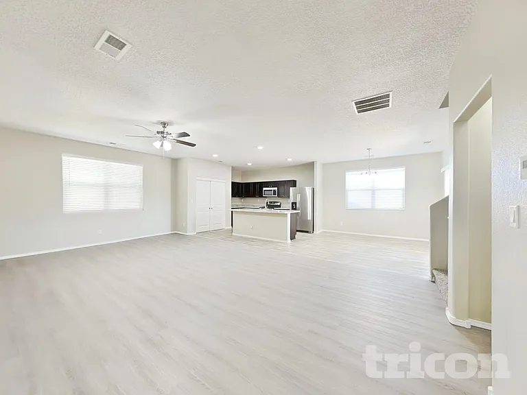 5 Dos Hermanos Ct — Photo 2