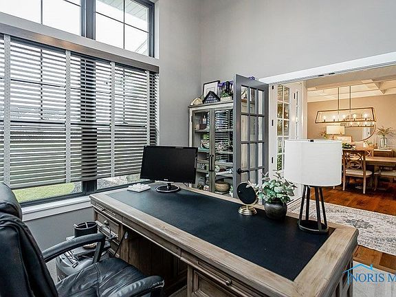 4th image of 529 Canterbury Blvd