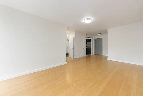 483 Ocean Pkwy #5C Photo 1