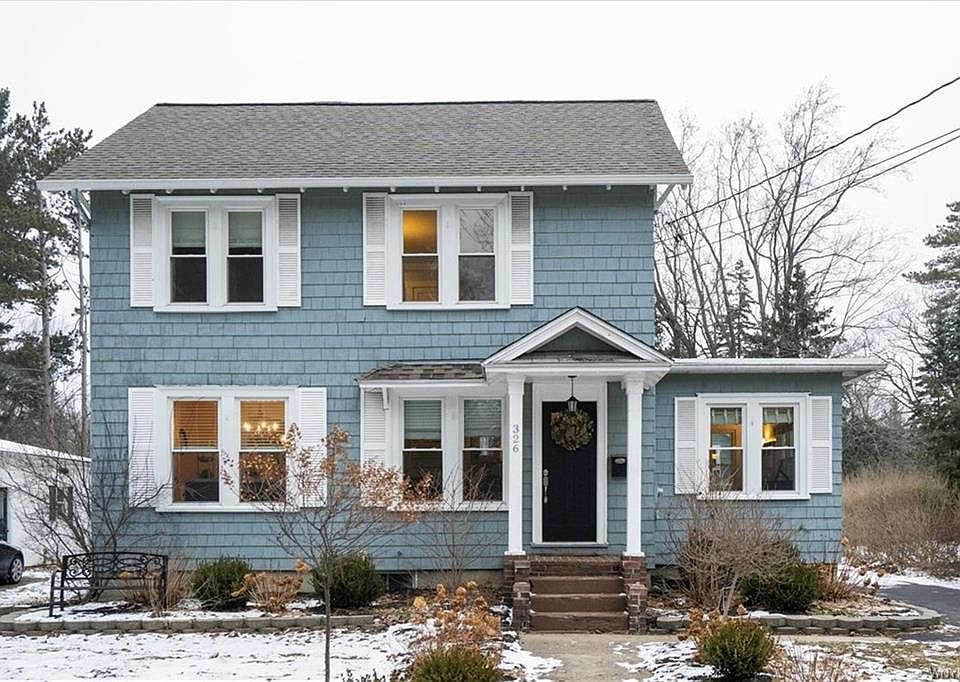 1st image of 326 Girard Ave