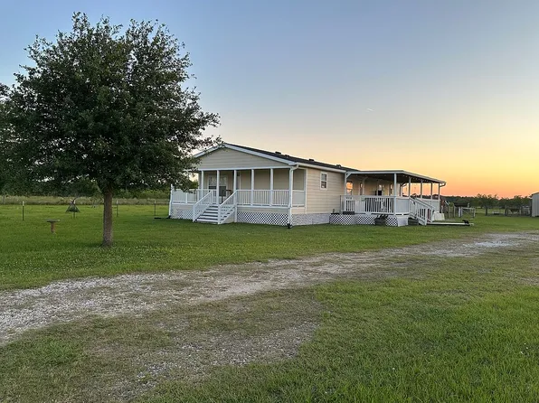 734 County Road 3011, Dayton, TX 77535