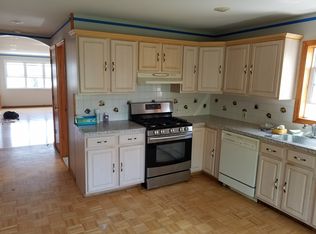 80 W 51st St, Bayonne, NJ 07002
