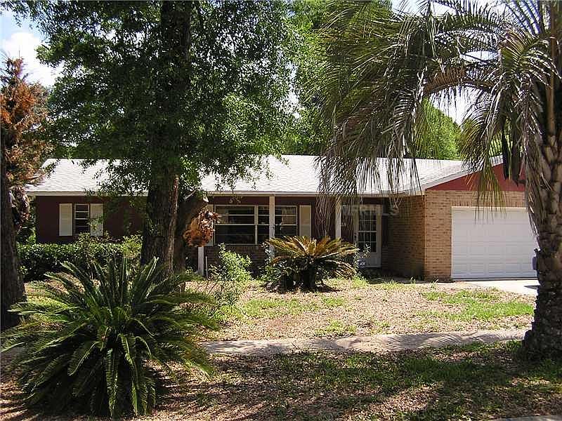 2nd image of 729 Mockingbird Ln