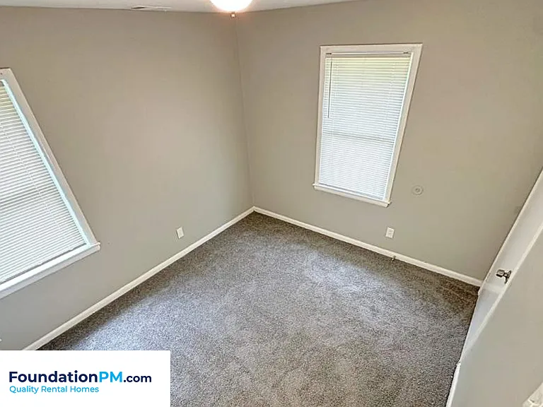 3276 Ashland St — Photo 11