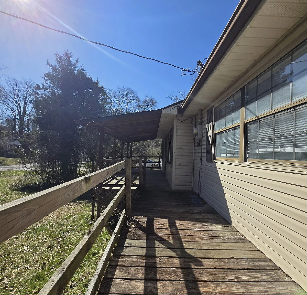 3 bed, 1.0 bath, 1100 sqft, $1,295 — Photo 4