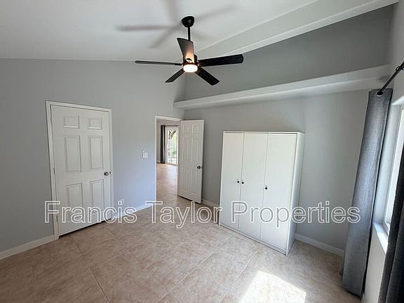 2nd image of 13755 Via Encantado