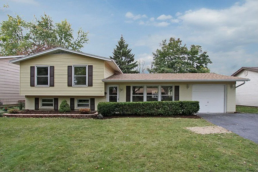7856 Asbury Cir S photo 1