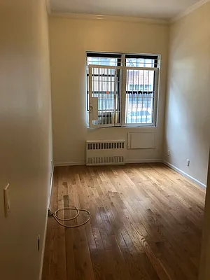 Rented by Eric Goodman Realty Corp | media 2
