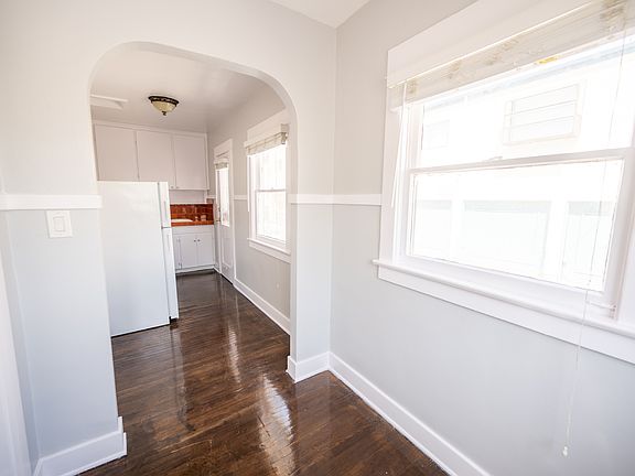 4th image of 3741 Bancroft St #3747