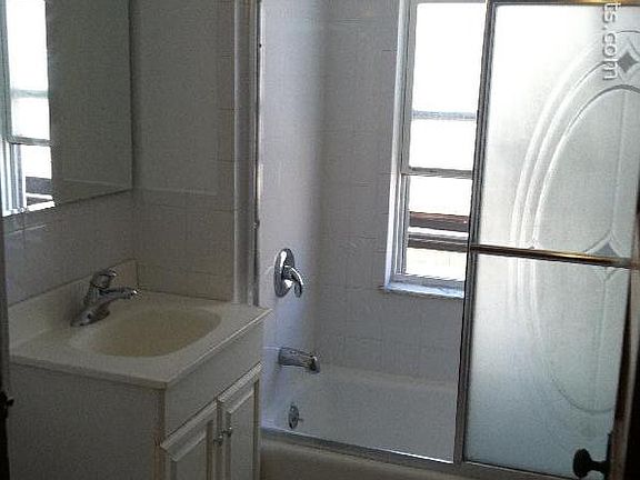 5th image of 254 Belmont St #Sss