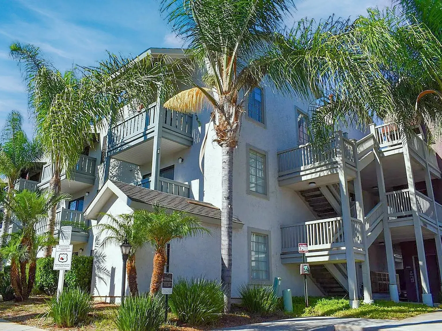 Summerfield Villas — Photo 1