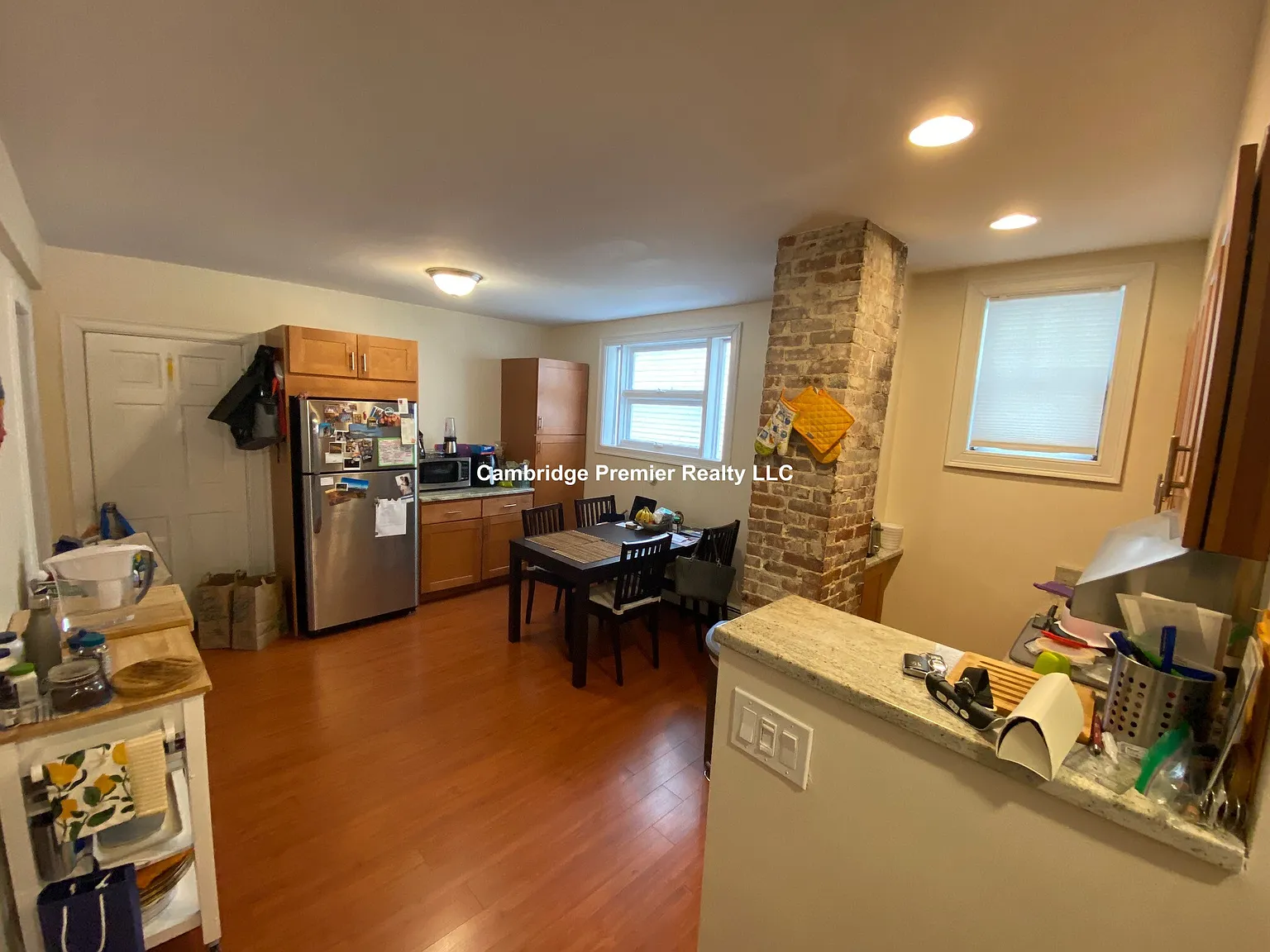 2 bed, 1000 sqft, $3,250 — Photo 3