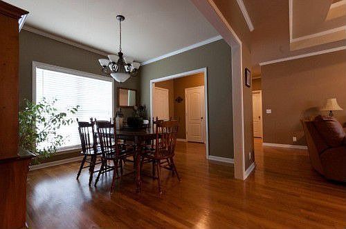 3rd image of 2617 Dorset St