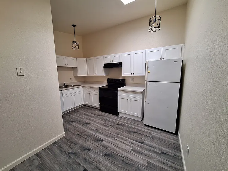 2 bedroom, 1 bath apartment in Apache Junction! — Photo 1