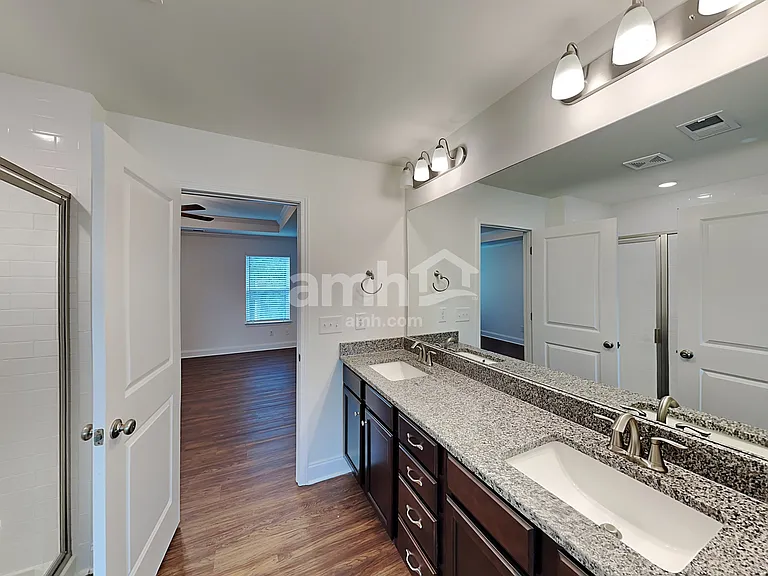 6188 Bridlewood Ln — Photo 15