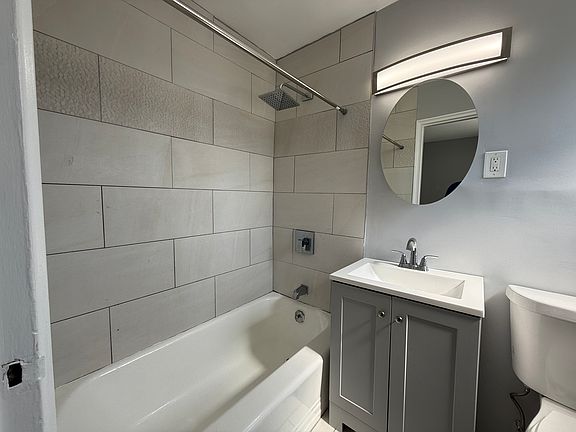 5th image of 318-320 Claremont Ave #14