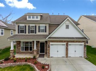 10020 Seven Oaks Dr, Charlotte, NC 28215