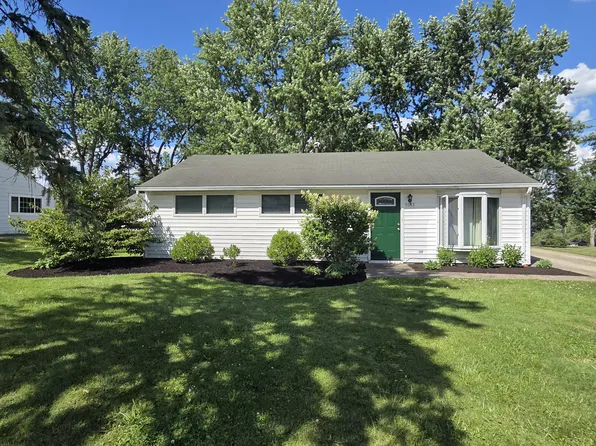 9943 Crestwood Dr, Twinsburg, OH 44087