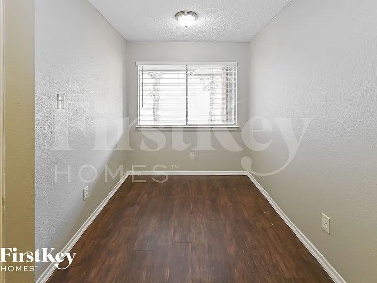 6316 Porterway Dr — Photo 15
