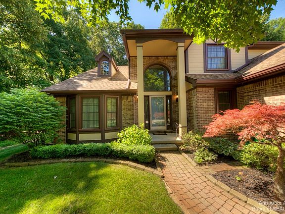 2nd image of 42675 Sandstone Dr