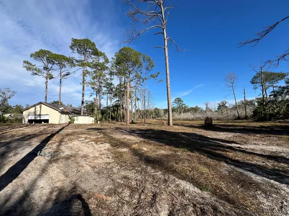 6 NE Thirteenth St, Steinhatchee, FL 32359