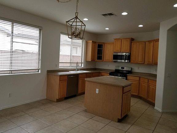3rd image of 264 W Seagull Pl