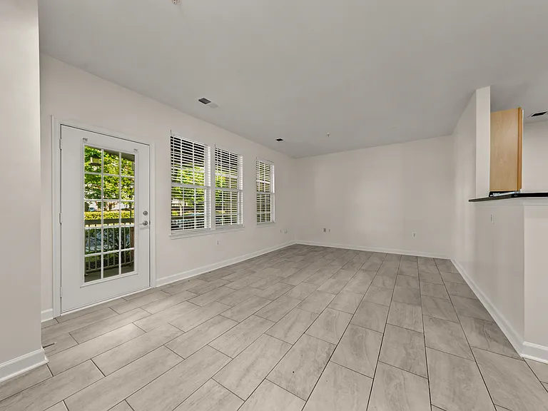 42537 Rockrose Sq #101 — Photo 7