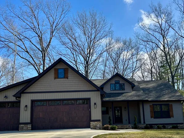 701 Westchester Dr, Fairfield Glade, TN 38558