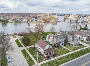 547 Broad St, Menasha, WI 54952