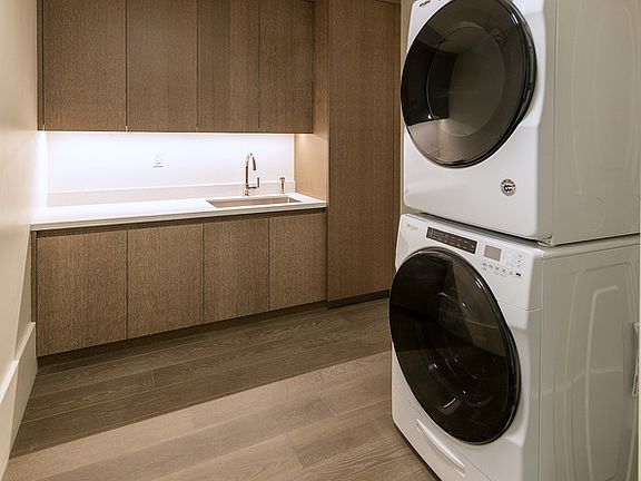 5th image of 8420 W Sunset Blvd #308