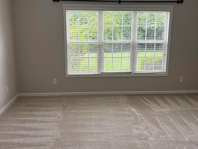 121 Mulberry Cir — Photo 18