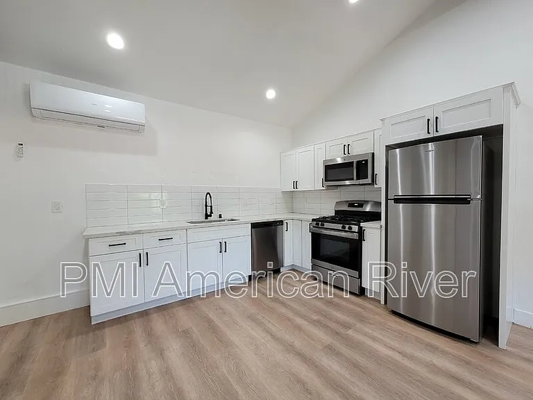 4841 Minnesota Ave #A — Photo 10