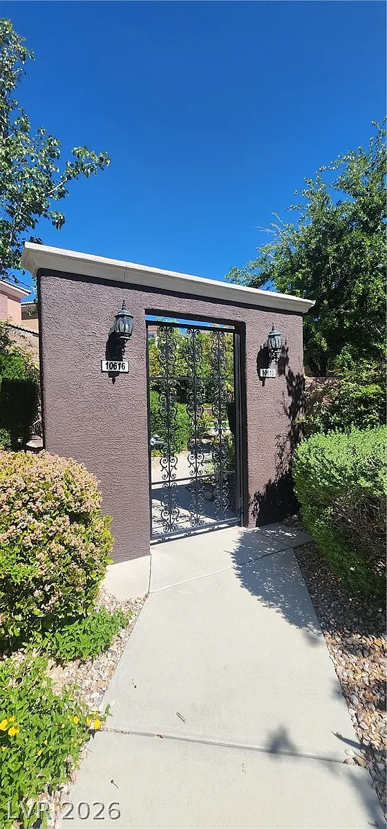 Building Photo - 10616 Olympic Pine Dr