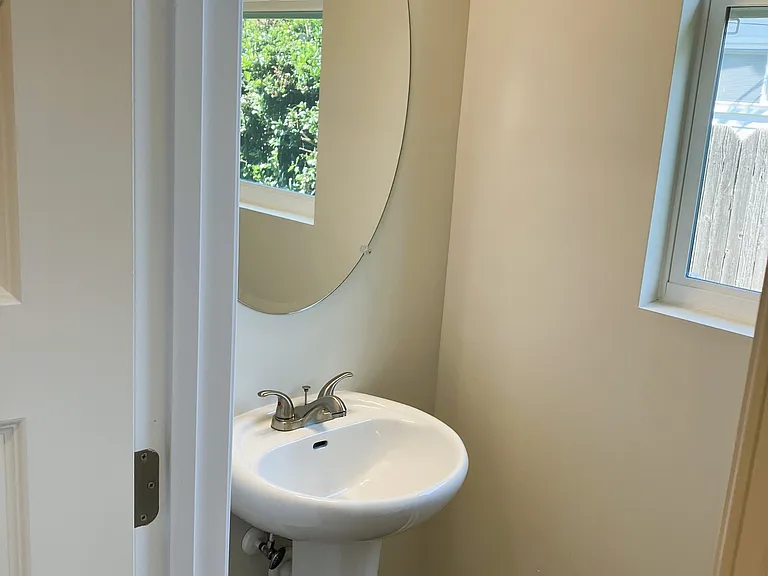 1/2 bathroom