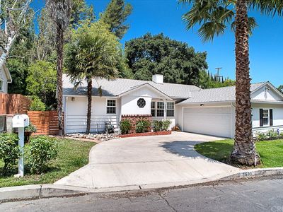 3835 Longview Valley Rd, Sherman Oaks, CA, 91423
