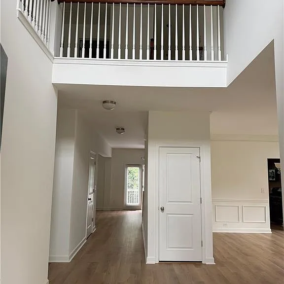 325 Cranbrooke Cir — Photo 3