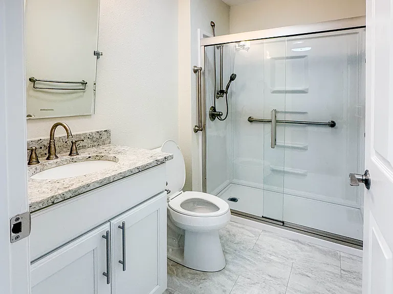 990 Hope Dr — Photo 16
